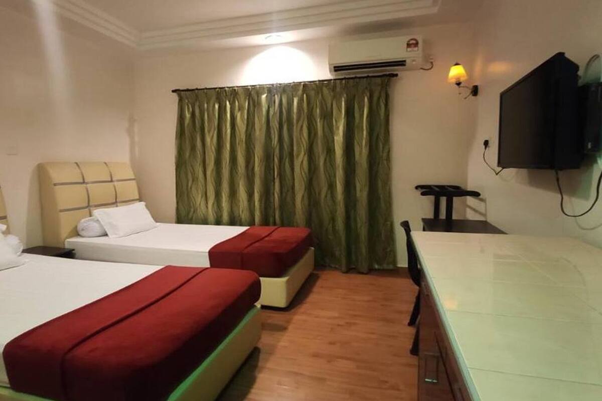 Deluxe Twin Room | Desk, soundproofing, free WiFi, bed sheets