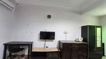 Familiekamer | Een bureau, geluiddichte muren, gratis wifi, beddengoed