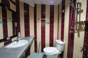 Deluxe Double Room | Bilik Mandi | Pancuran mandi, hulu semburan mandi hujan 