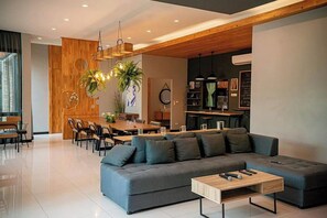 Interior - Penny - Farthing Pool Villa (Pattaya)