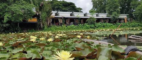 Fachada de la propiedad