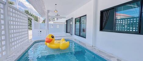 Standard Villa | Minibar, desk, free WiFi, bed sheets