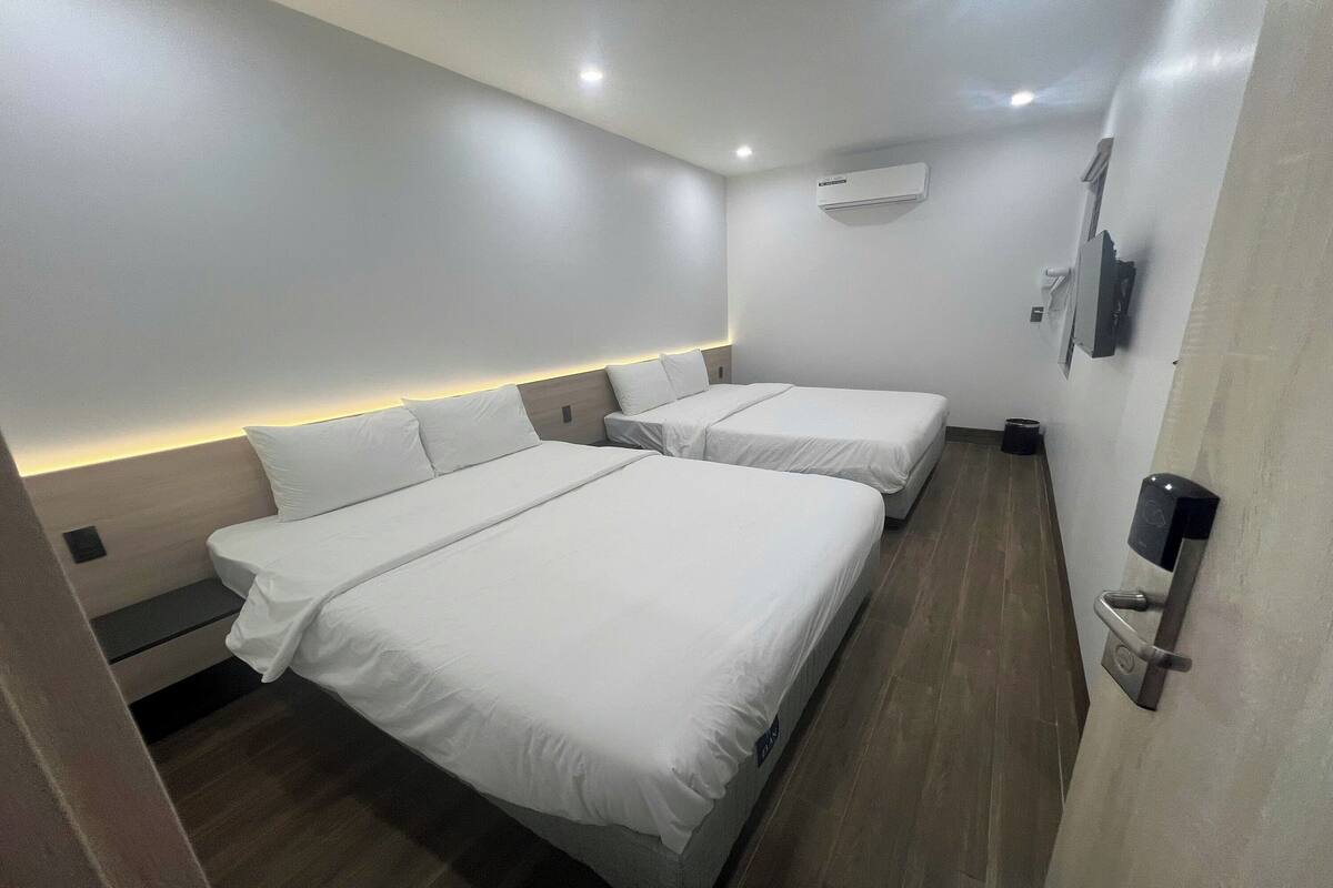 ห้องแฟมิลี่ | โต๊ะทำงาน, เตารีด/โต๊ะรีดผ้า, Wi-Fi ฟรี, ผ้าปูที่นอน