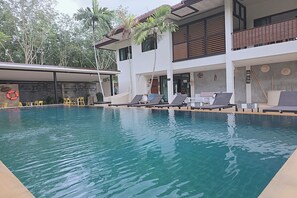 Outdoor pool - Nongthale Mountain View (Krabi)