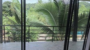 Studio, Balcony | Hill view