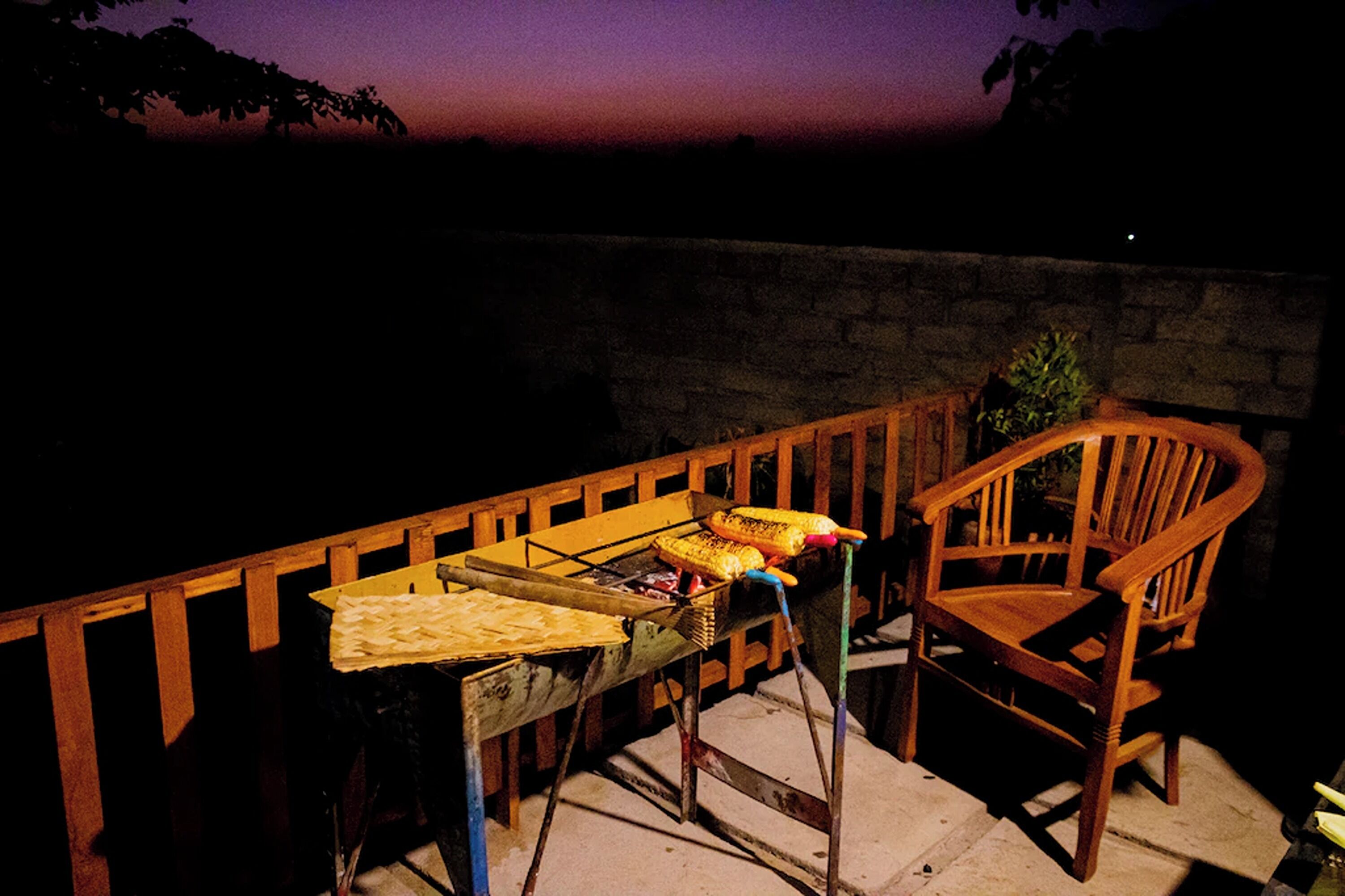 Daily local cuisine breakfast for a fee