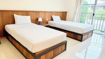 ห้องดีลักซ์ทวิน | โต๊ะทำงาน, Wi-Fi ฟรี, ผ้าปูที่นอน