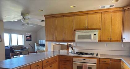 Spacious 5-bedroom estate in brilliant Cottonwood with WiFi, AC