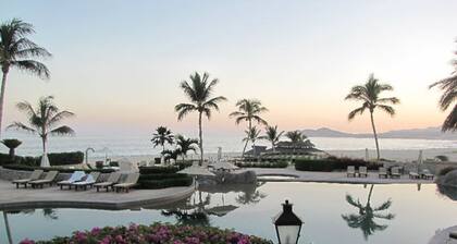 Gorgeous Casa del Mar Condo