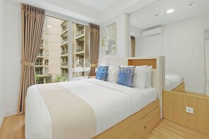 Iron/ironing board, free WiFi - Rukmi by Kozystay - Paskal (Bandung)