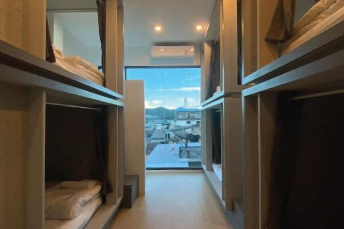 Signature Shared Dormitory, Mountain View