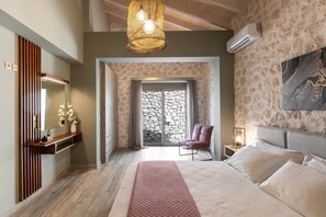 4 quartos, ferros/tábuas de passar roupa, Wi-Fi, roupa de cama