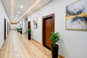 Lobby - Fabhotel Padmakar Kashi (Varanasi)
