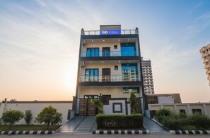 Exterior - Fabhotel Comfort Inn (Greater Noida)