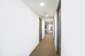Lobby - FabHotel Novis Stayz (Noida)