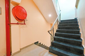 Lobby - Fabhotel Sr Grand (Lucknow)