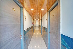 Lobby - Fabhotel Grand Olive I (Noida)