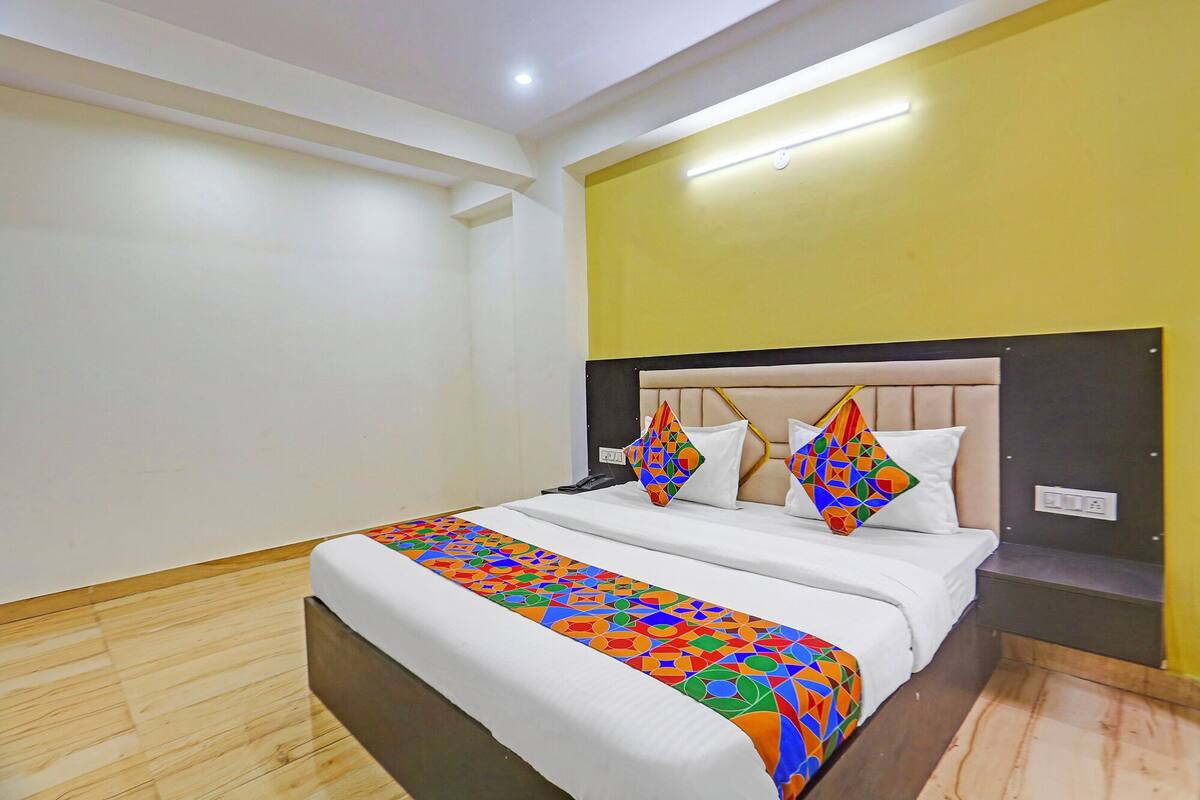 Premium kamer | Lakens van Egyptisch katoen, luxe beddengoed, een kluis op de kamer