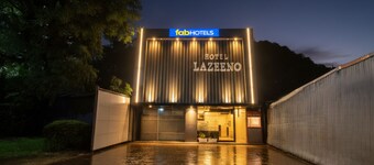 Fabhotel Lazeeno
