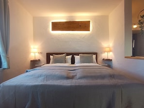 2 bedrooms, bed sheets