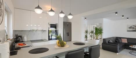 Fridge, microwave, oven, dishwasher