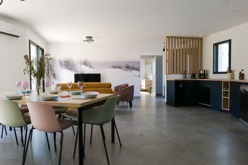 Villa des Herondais – Pool – Garden – Fully Equipped – Sleeps 8