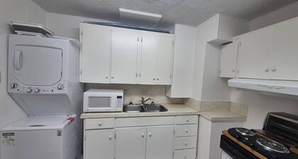 Cozy & Neat 1BR Suite– 5min Walk to Ksyen Reg Hosp | Ideal for Nurses & Visitors