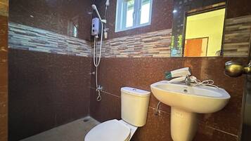 Bidet, towels, soap, shampoo