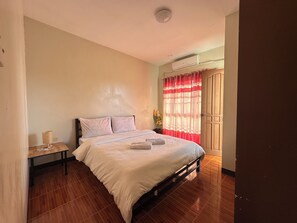 2 Schlafzimmer, Bügeleisen/Bügelbrett, kostenloses WLAN, Bettwäsche