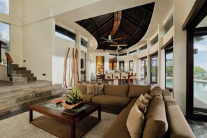 Family Villa, 4 Bedrooms, Private Pool | Living area