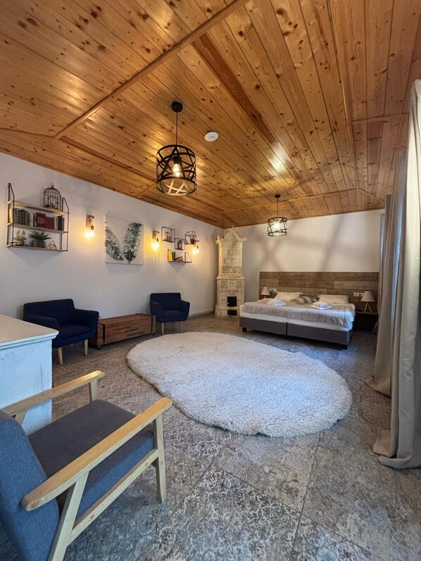 Espacio para trabajar con laptop y wifi gratis