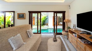 Villa, Pool View | Living area