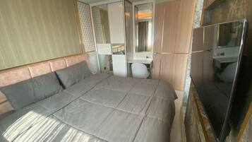 Standard Apartment | Free WiFi