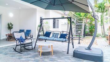 ํ
๋ผ์ค/ํํฐ์ค