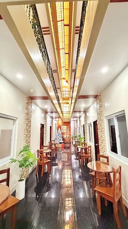Reception. SANJH Island Hotel powered by Cocotel