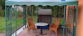 Holiday Apartment '1' with Shared Terrace, Shared Garden and Wi-Fi