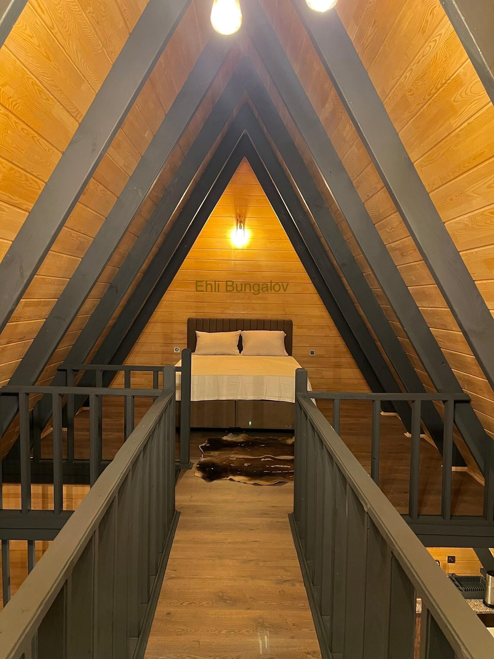 Bungalow empresarial | Sábanas italianas Frette y ropa de cama de alta calidad 