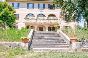 Casa clásica, 1 habitación | Exterior