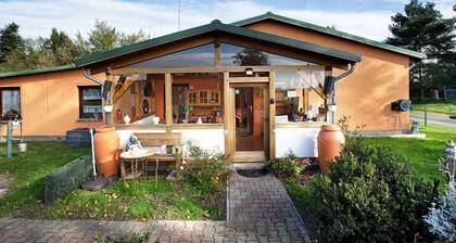 Ferienwohnung 'Wohnung 2' mit Gemeinschaftsterrasse, Gemeinschaftsgarten und WLAN