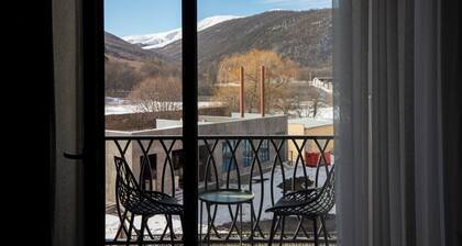 Cozy 1-bedroom apartment in enchanting Tsaghkadzor with unique design, WiFi, AC