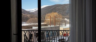 Cozy 1-bedroom apartment in enchanting Tsaghkadzor with unique design, WiFi, AC
