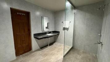 Pantoffels, handdoeken, zeep