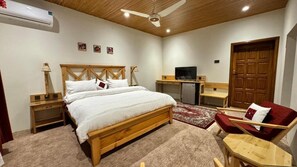 Chambre Deluxe double ou avec lits jumeaux | Accès au Wi-Fi (inclus)