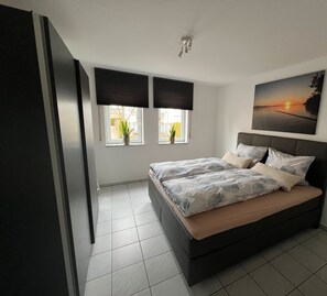 1 chambre, fer et planche à repasser, Wi-Fi gratuit, draps fournis