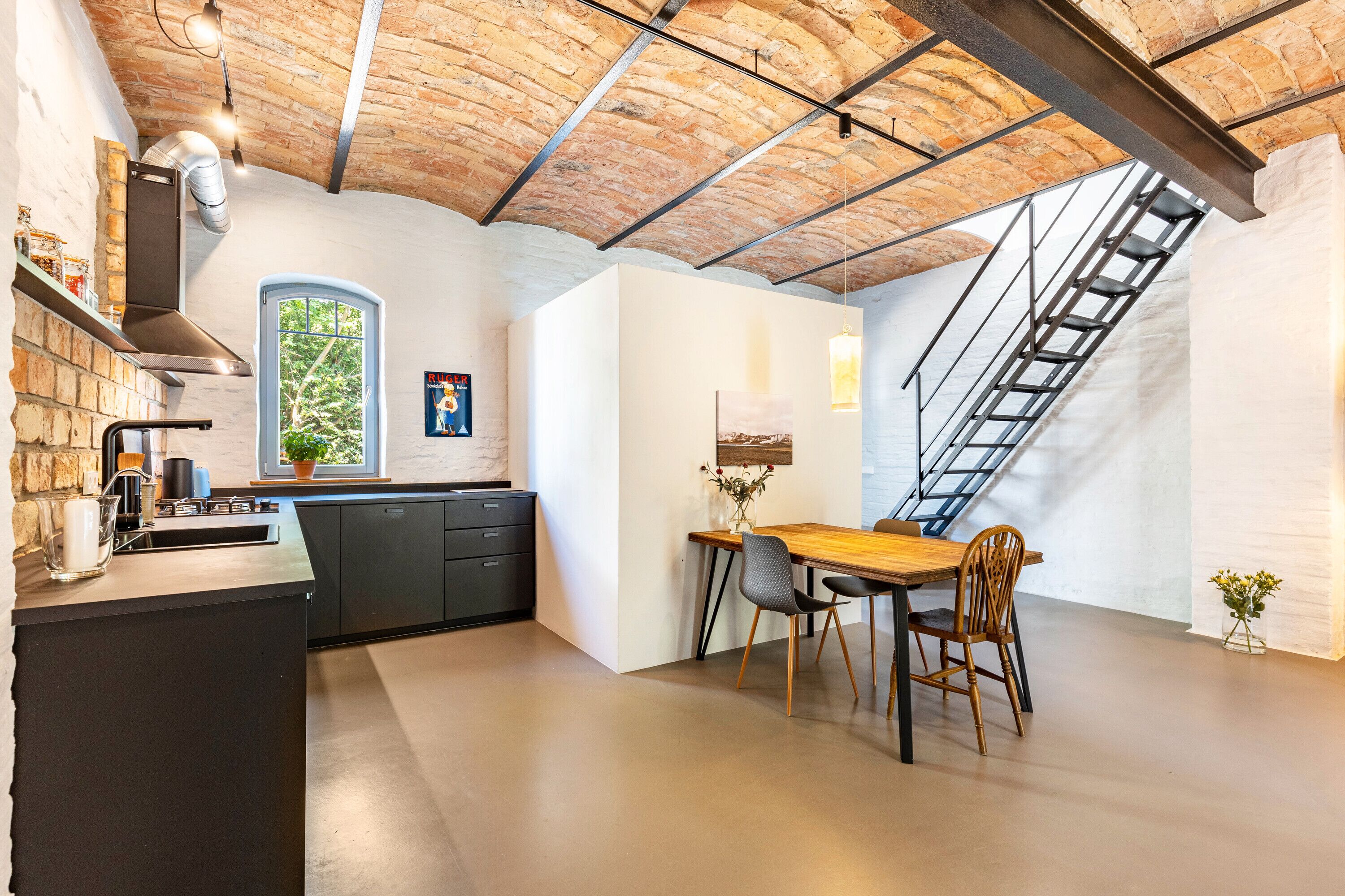 Réfrigérateur, four, plaque de cuisson, lave-vaisselle