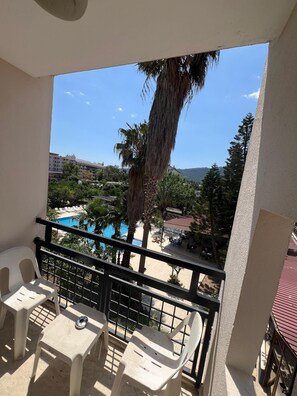 In-room safe, desk, laptop workspace, free WiFi - Rivador Hotel (Kemer)