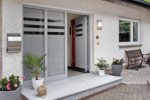 Ferienwohnung 'Gerhard Lang' mit Privatterrasse, Gemeinschaftsgarten und Wi-Fi