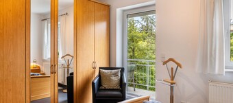 Apartamento vacacional 'Tannenblick 6-1' con jardín comunitario, balcón y Wi-Fi