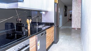 Coffee/tea maker, fridge, oven, dishwasher - Chic & cozy Apartment in Agadir (Agadir)