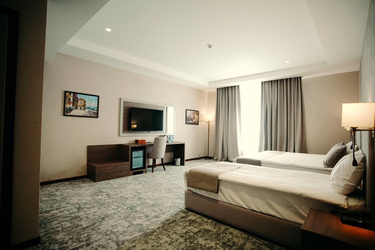 ห้องสแตนดาร์ดทริปเปิล, วิวภูเขา | เครื่องนอนระดับพรีเมียม, มินิบาร์, ตู้นิรภัยในห้องพัก